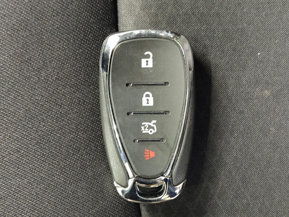 2018 Chevrolet Malibu in Conway, SC 29526 - 18088223 32