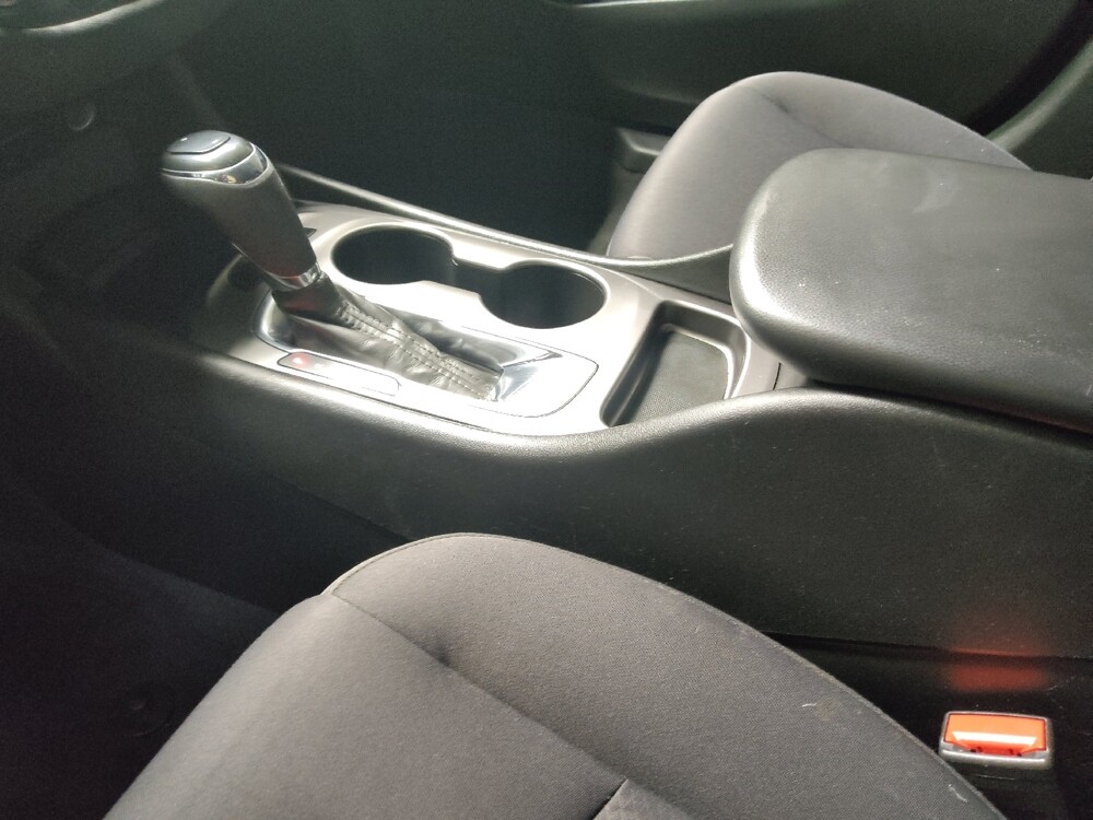 2018 Chevrolet Malibu in Conway, SC 29526 - 18088223 26