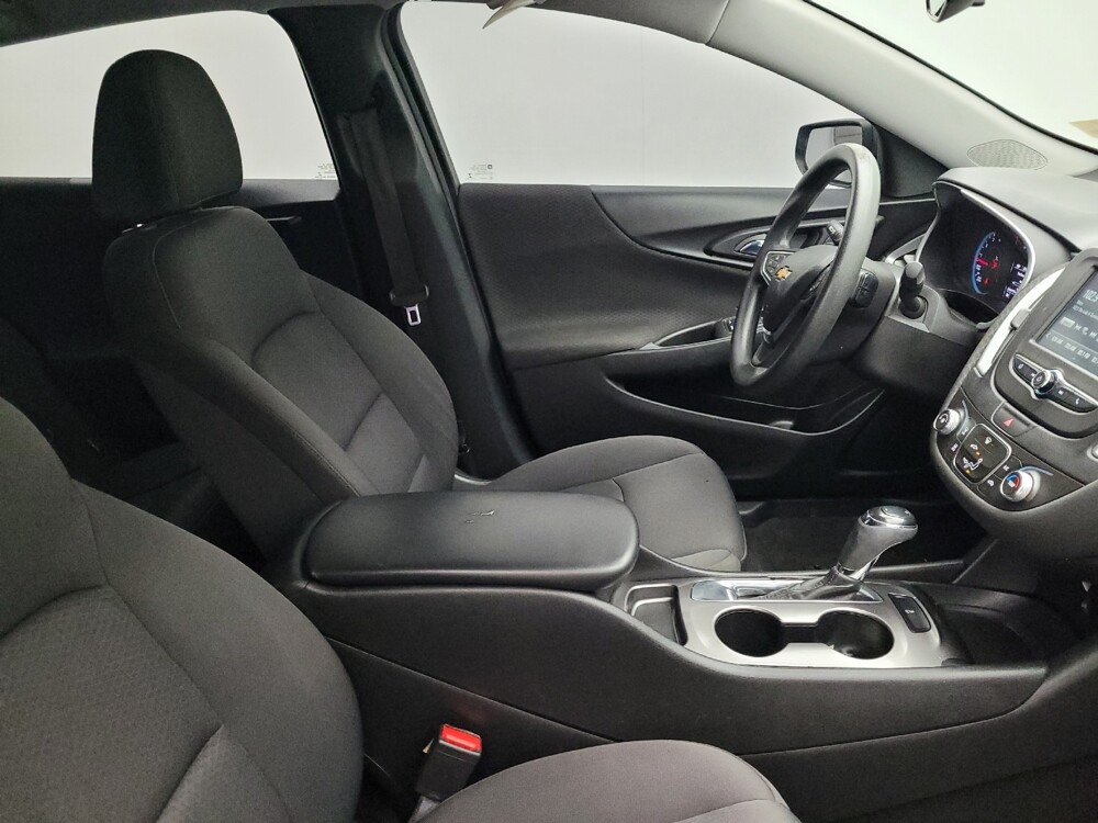 2018 Chevrolet Malibu in Conway, SC 29526 - 18088223 21