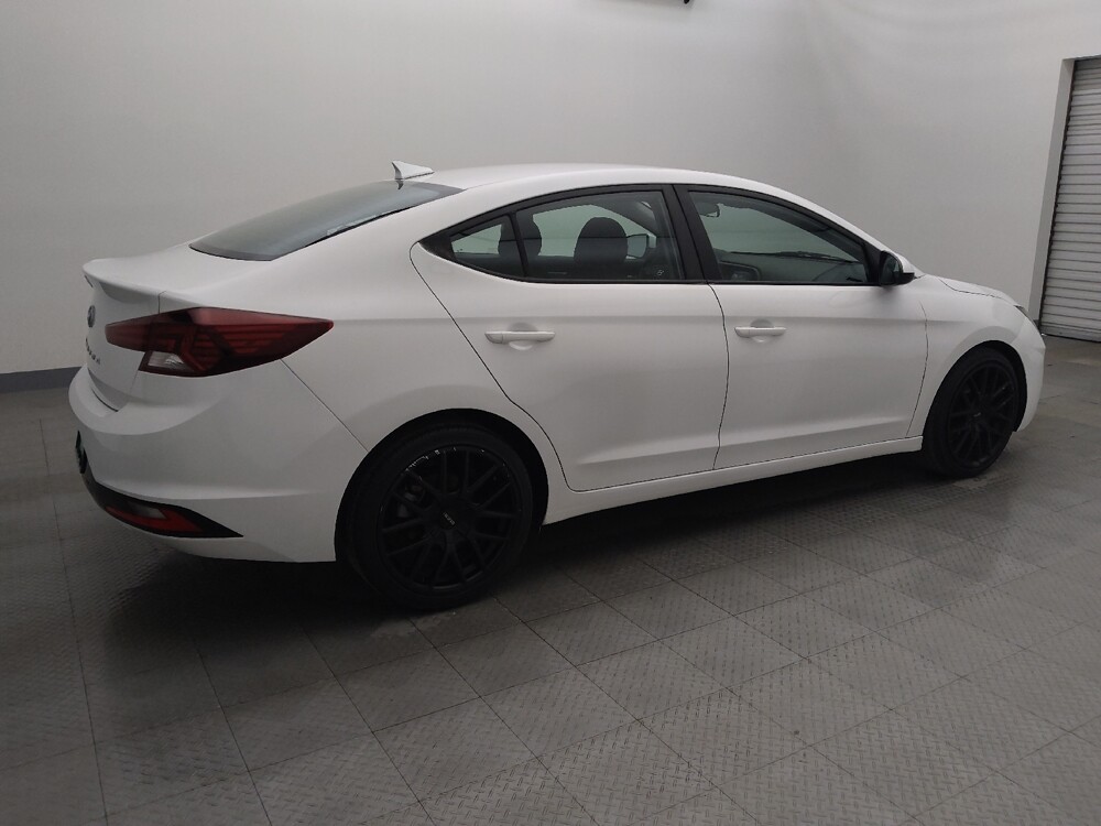 2020 Hyundai Elantra in Houston, TX 77074 - 18088231 10