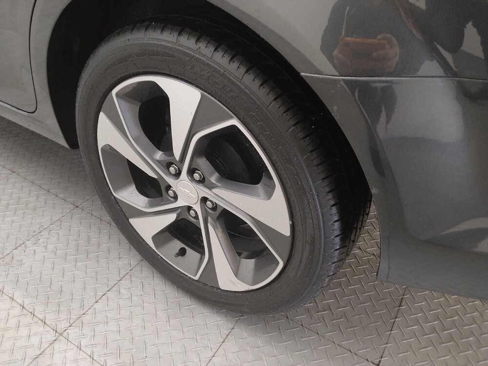 2017 Chevrolet Sonic in Houston, TX 77060 - 18088236 31