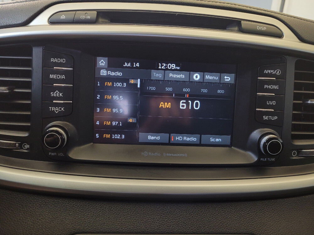 2017 Kia Sorento in Toledo, OH 43617 - 18088237 25