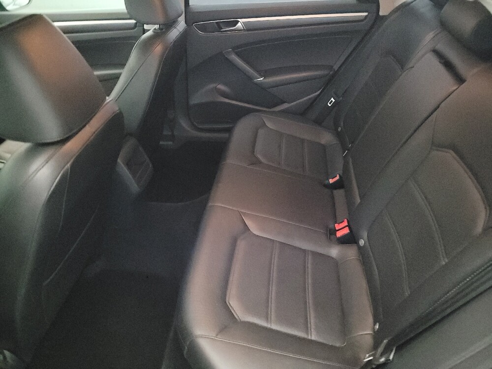 2018 Volkswagen Passat in Plymouth Meeting, PA 19462 - 18088240 18