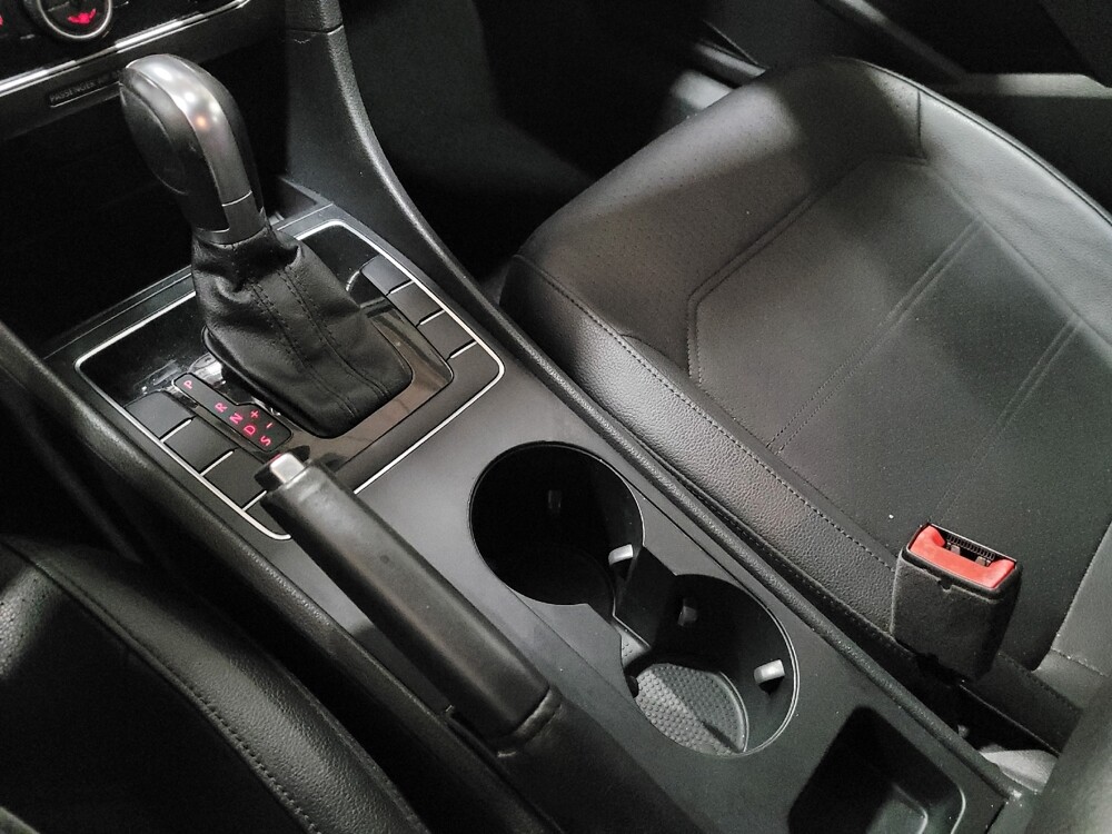 2018 Volkswagen Passat in Plymouth Meeting, PA 19462 - 18088240 26