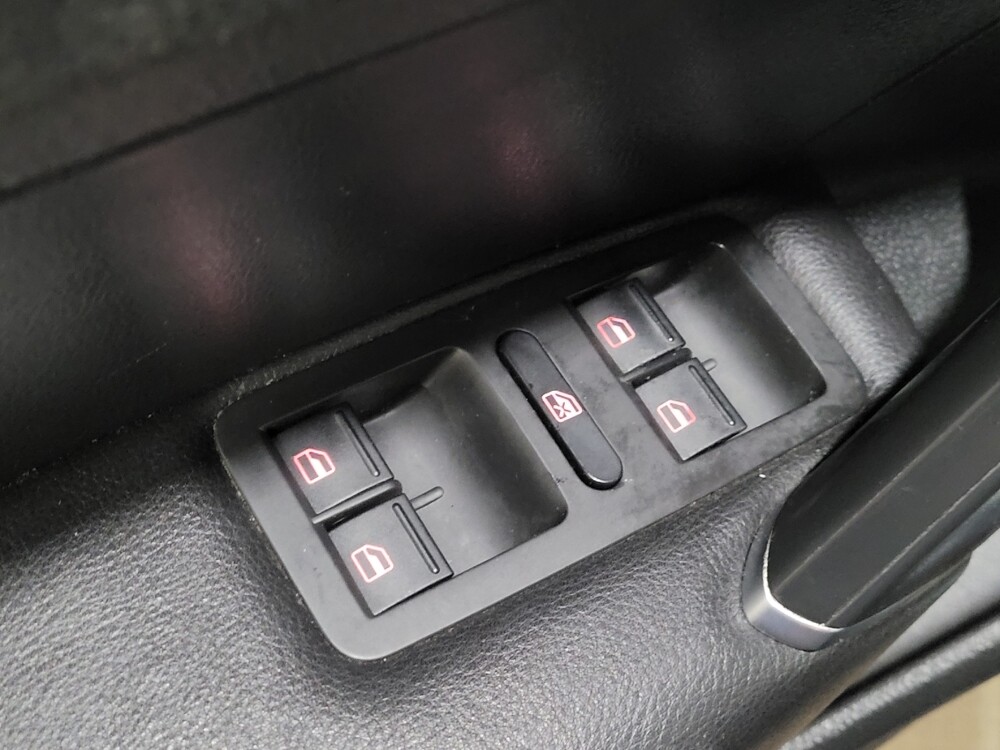 2018 Volkswagen Passat in Plymouth Meeting, PA 19462 - 18088240 27