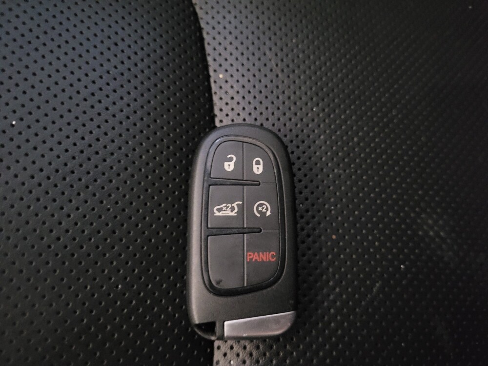 2020 Jeep Cherokee in Plymouth Meeting, PA 19462 - 18088243 32