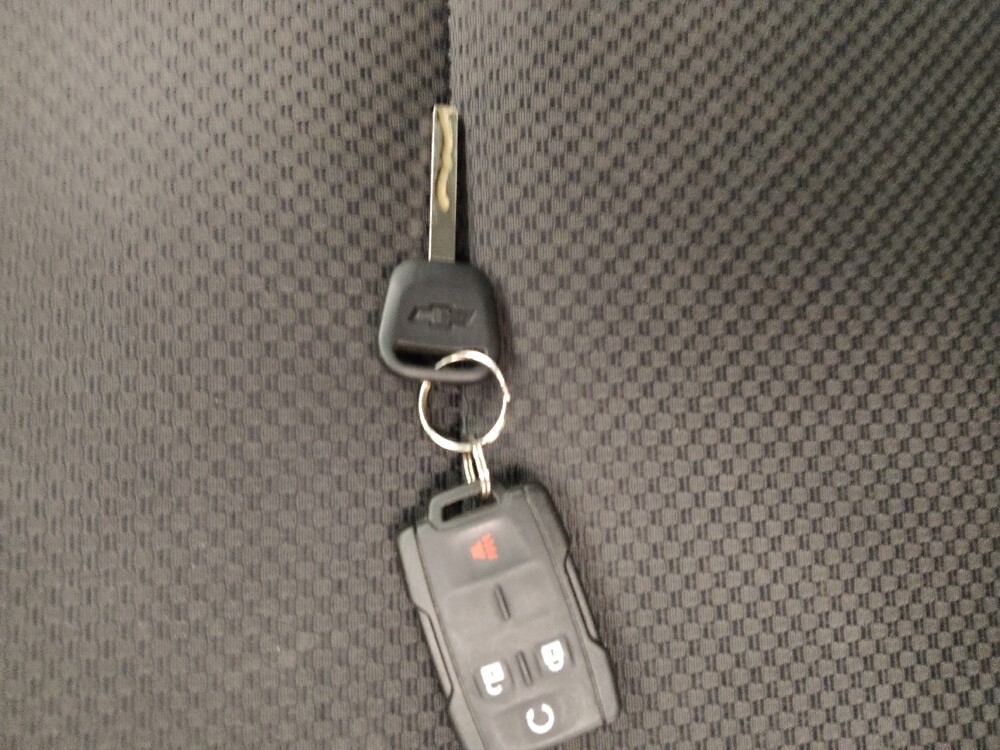 2015 Chevrolet Silverado 1500 in Independence, MO 64055 - 18088250 32