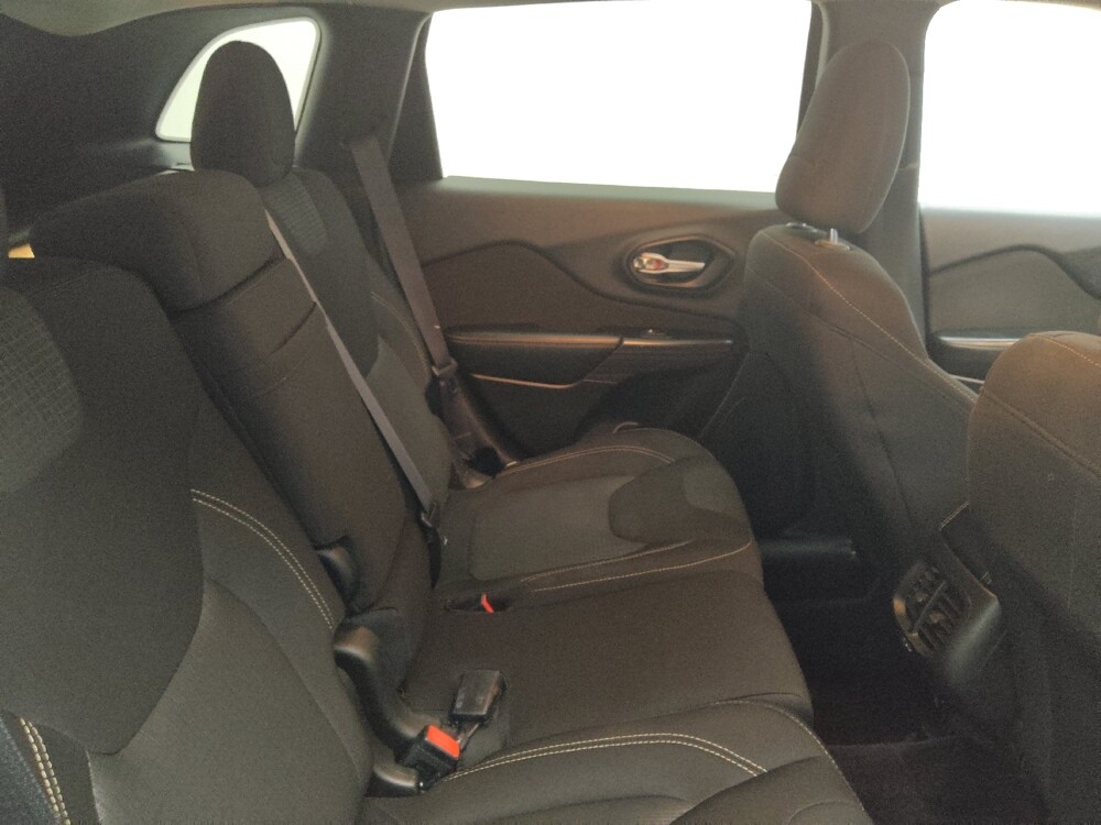 2016 Jeep Cherokee in Lombard, IL 60148 - 18088253 19