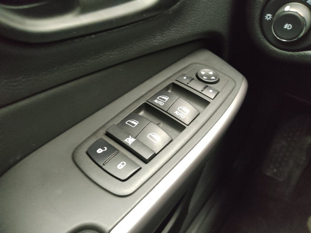 2022 Jeep Cherokee in Eastpointe, MI 48021 - 18088255 27