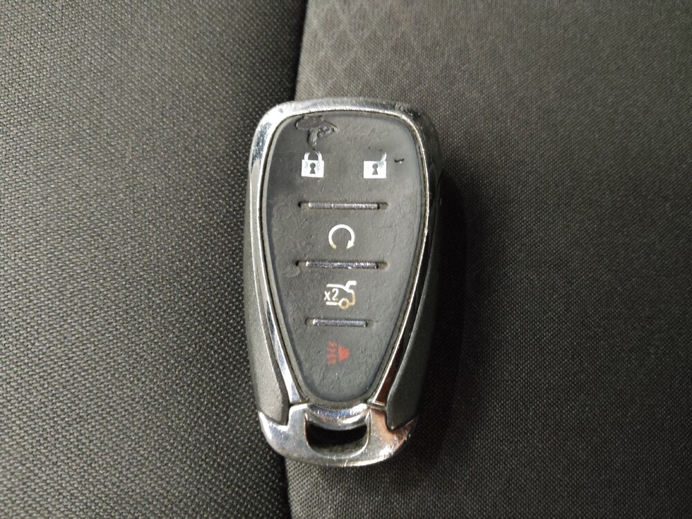 2020 Chevrolet Malibu in Taylor, MI 48180 - 18088261 32