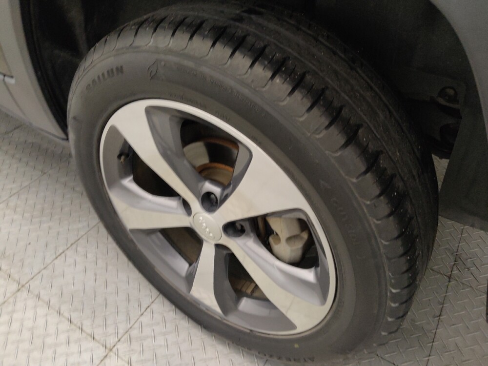 2019 Jeep Cherokee in Houston, TX 77060 - 18088266 31