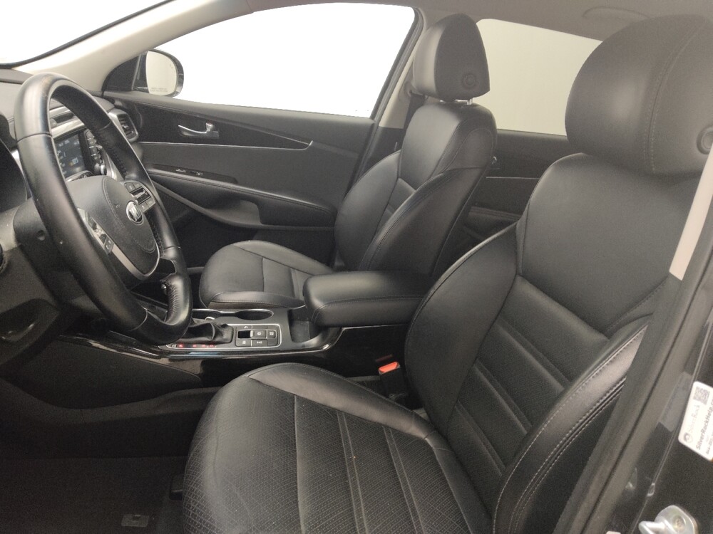 2019 Kia Sorento in Morrow, GA 30260 - 18088267 17