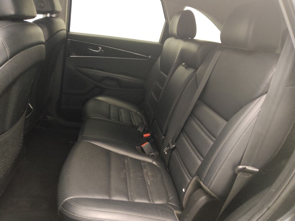 2019 Kia Sorento in Morrow, GA 30260 - 18088267 18