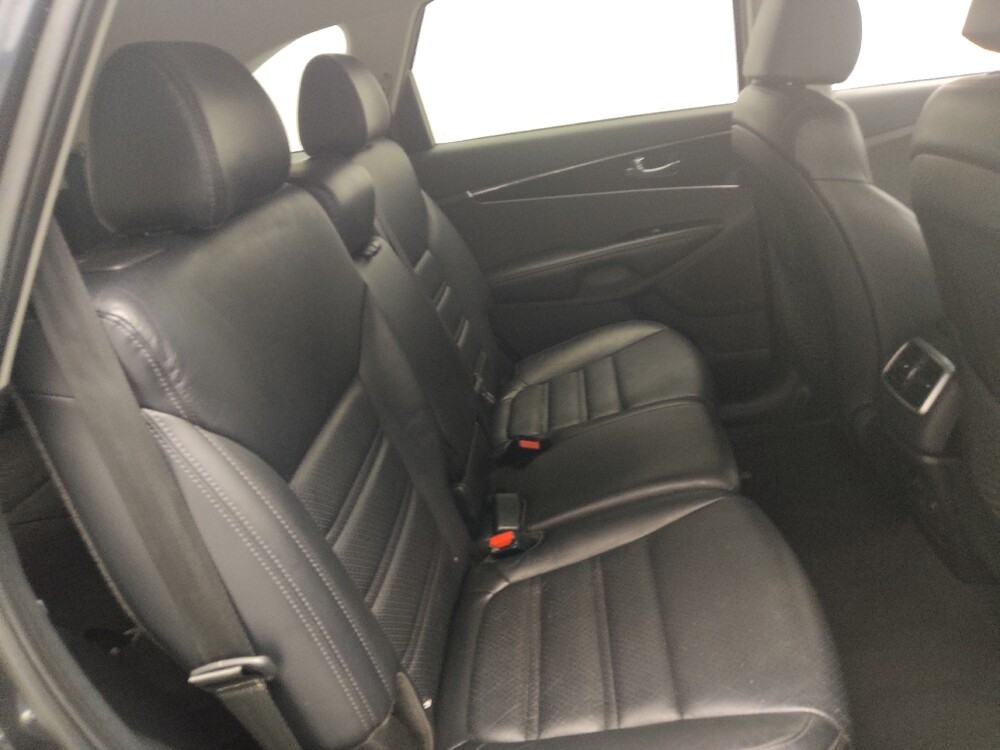 2019 Kia Sorento in Morrow, GA 30260 - 18088267 19