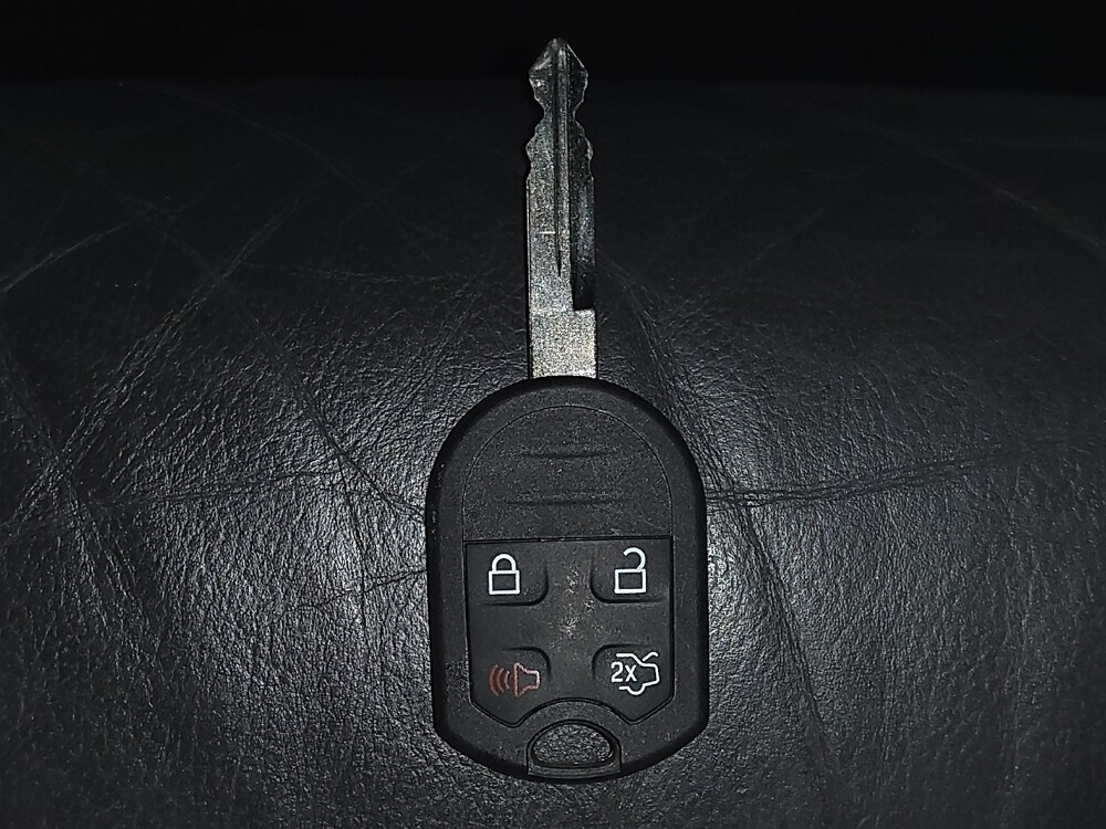 2015 Ford Explorer in Gainesville, FL 32609 - 18088276 32