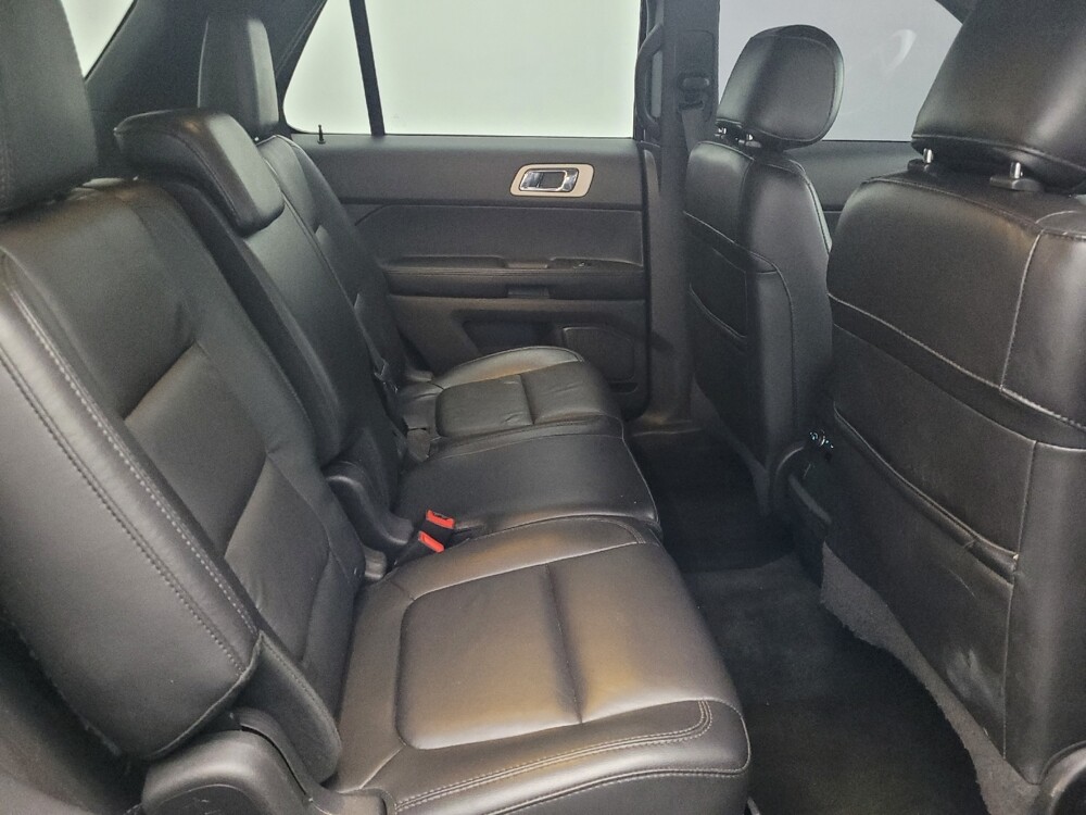2015 Ford Explorer in Gainesville, FL 32609 - 18088276 19