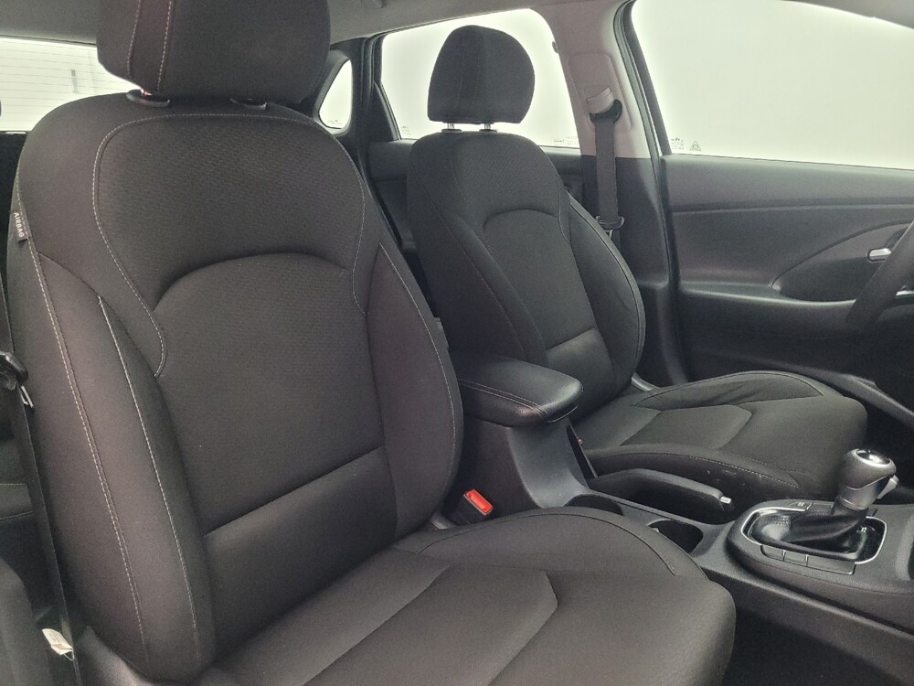 2019 Hyundai Elantra in Stone Mountain, GA 30083 - 18088278 21