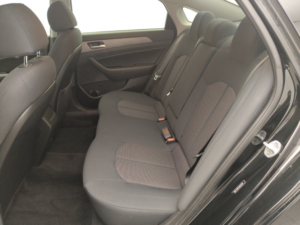 2018 Hyundai Sonata in Baton Rouge, LA 70816 - 18088282 18