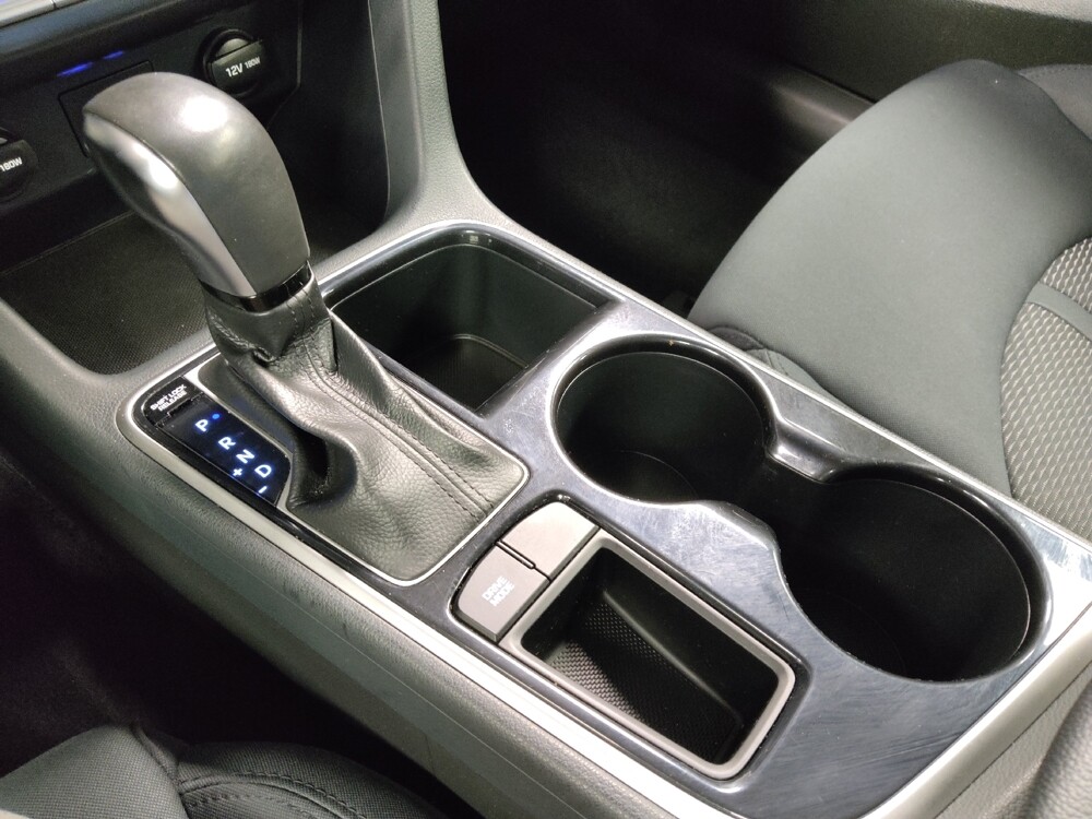 2018 Hyundai Sonata in Baton Rouge, LA 70816 - 18088282 26