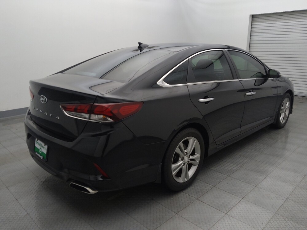 2018 Hyundai Sonata in Baton Rouge, LA 70816 - 18088282 9