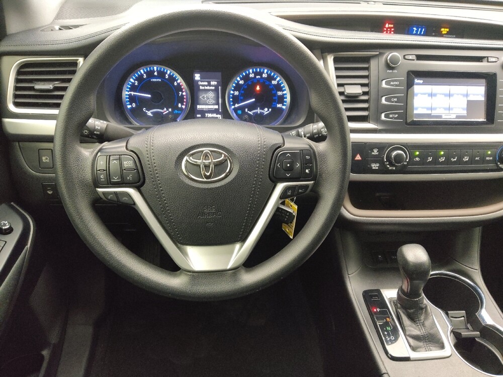 2019 Toyota Highlander in Colorado Springs, CO 80909 - 18088286 22