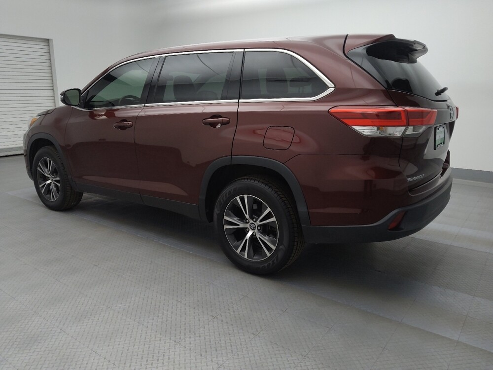 2019 Toyota Highlander in Colorado Springs, CO 80909 - 18088286 3