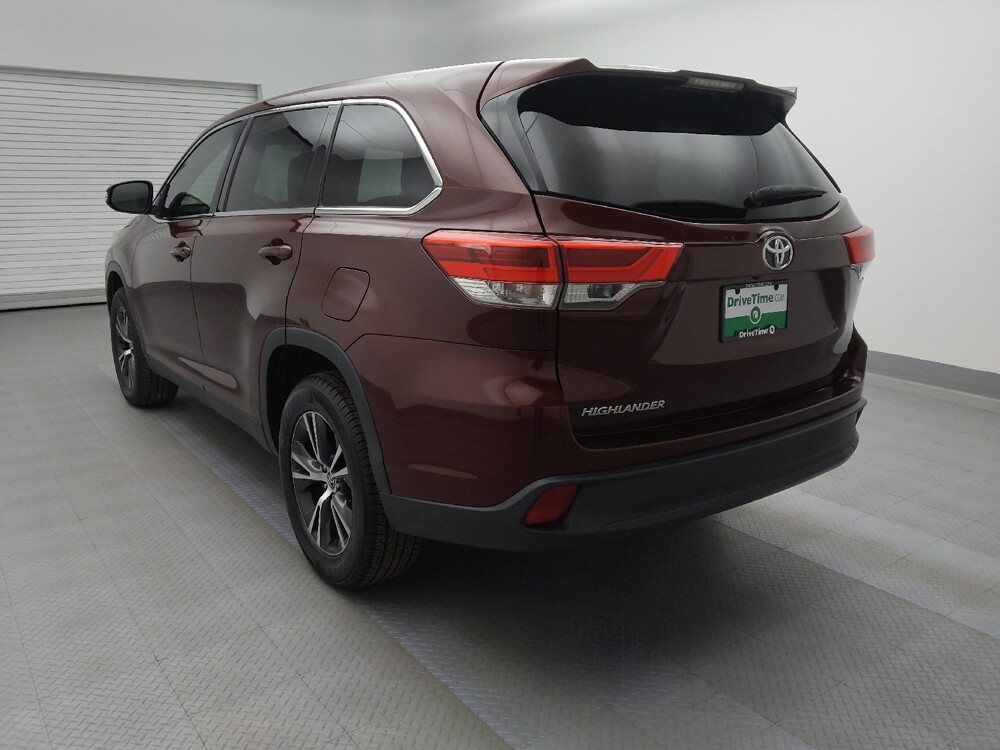 2019 Toyota Highlander in Colorado Springs, CO 80909 - 18088286 5