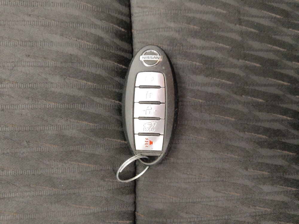 2019 Nissan Rogue in Independence, MO 64055 - 18088287 32