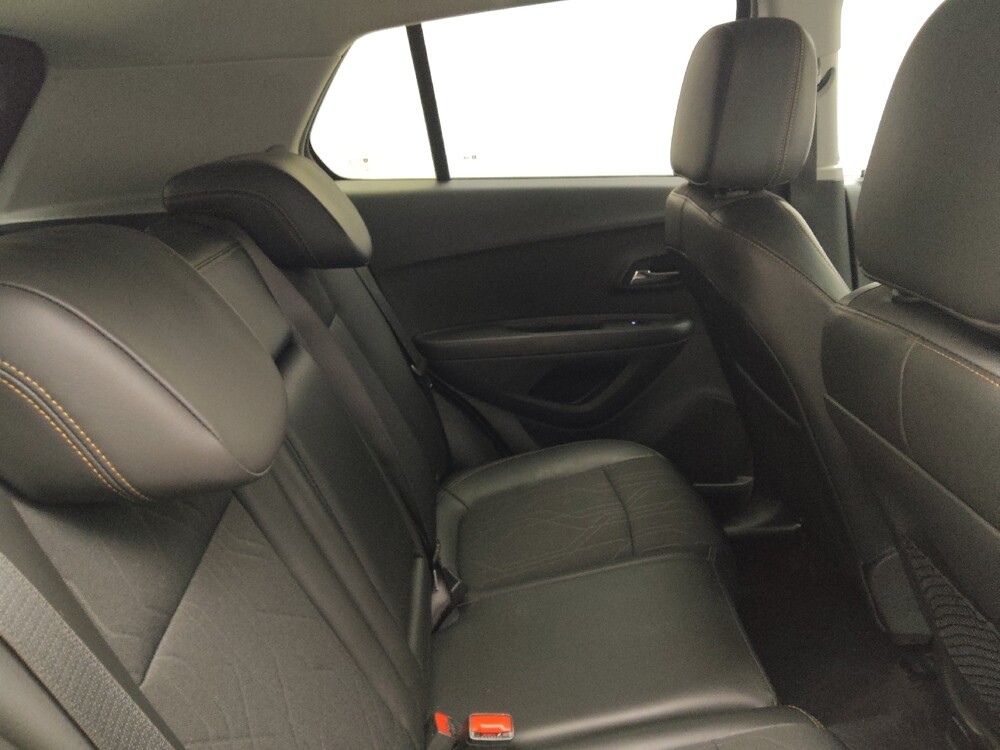 2019 Chevrolet Trax in Lombard, IL 60148 - 18088288 19