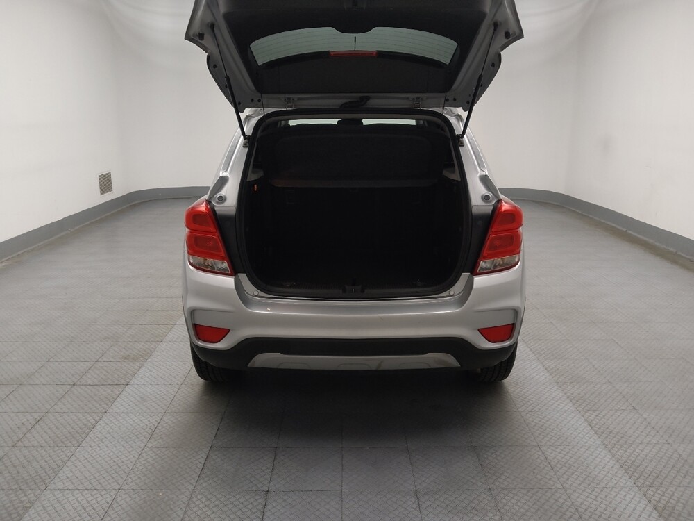 2019 Chevrolet Trax in Lombard, IL 60148 - 18088288 29