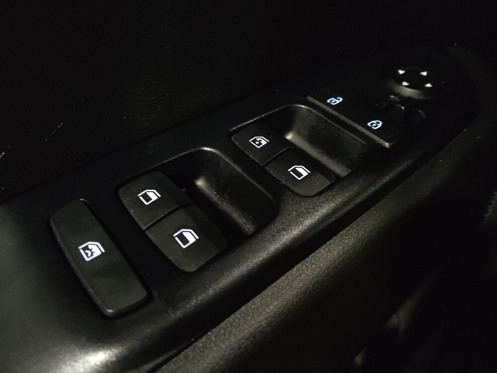 2020 Hyundai Venue in Mobile, AL 36606 - 18088298 27