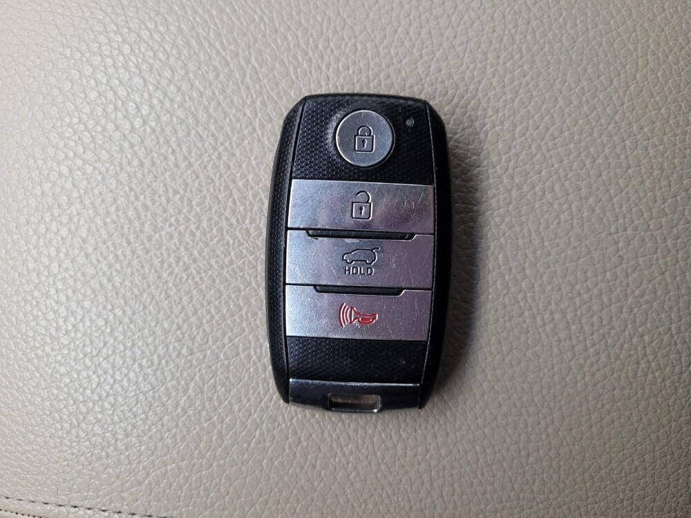 2015 Kia Sorento in Conway, SC 29526 - 18088300 32