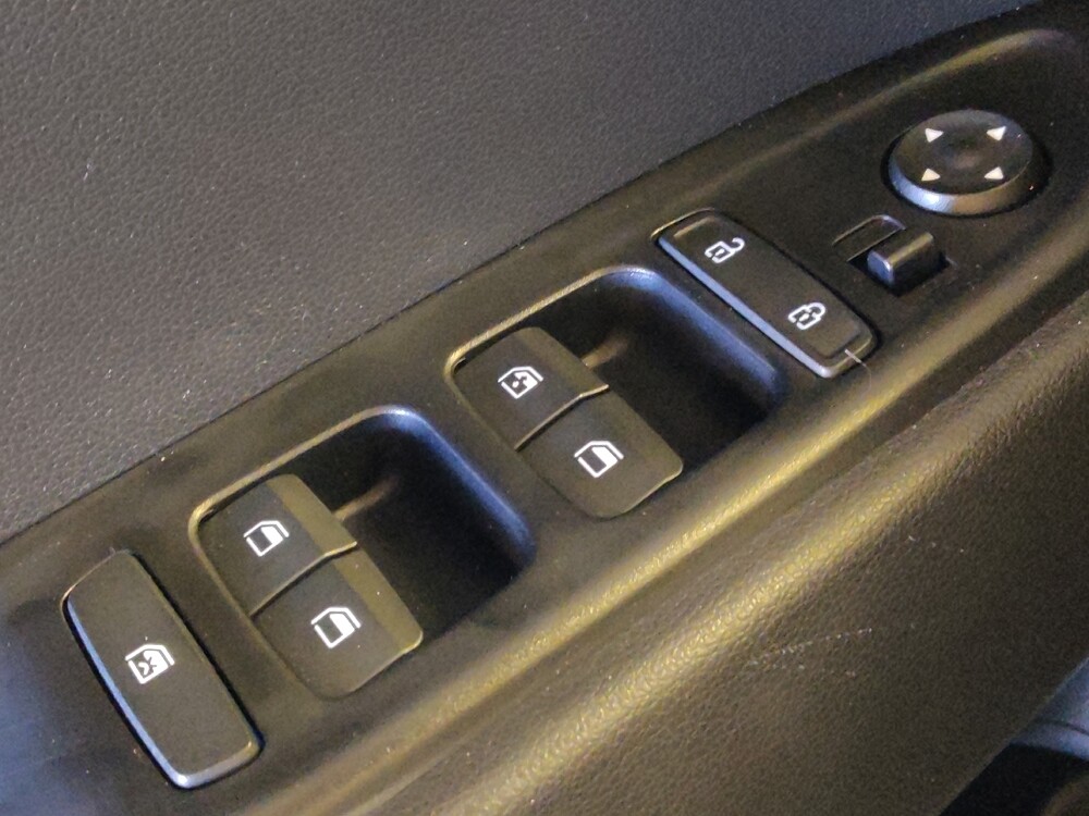 2020 Hyundai Venue in Houston, TX 77060 - 18088319 27