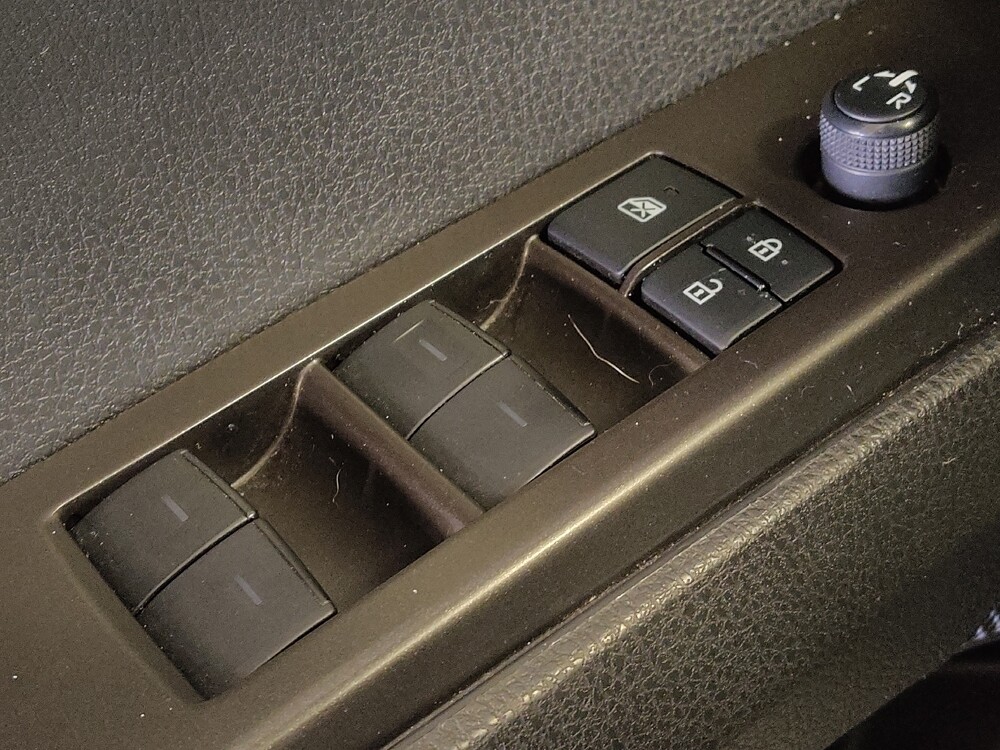 2021 Toyota Camry in Houston, TX 77034 - 18088320 27