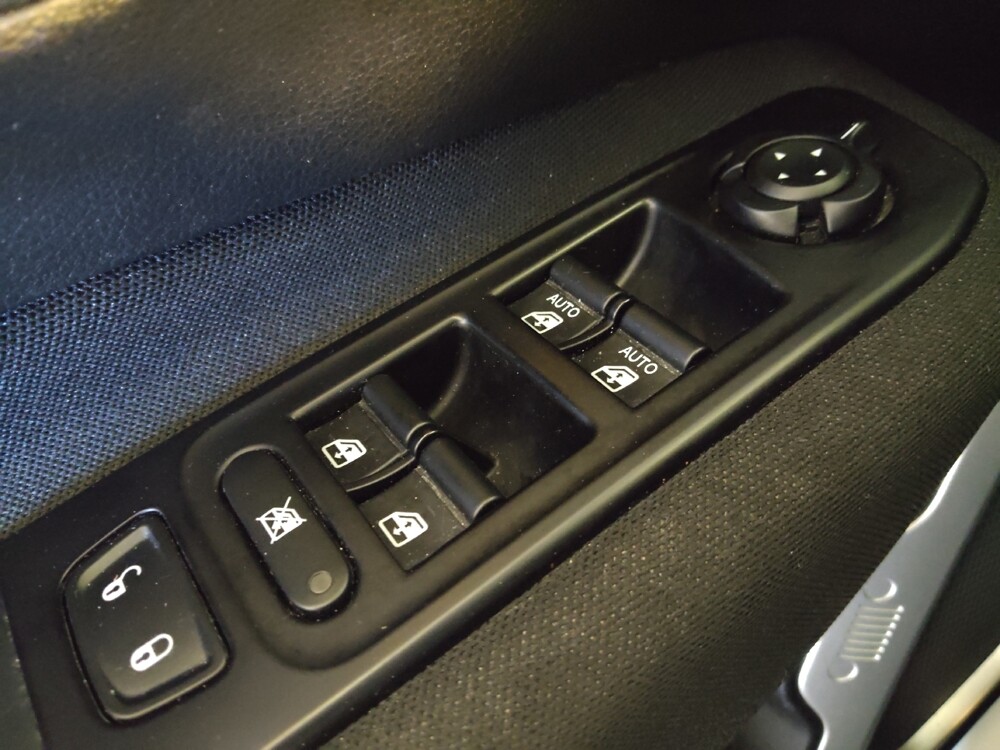 2019 Jeep Renegade in Houston, TX 77034 - 18088322 27