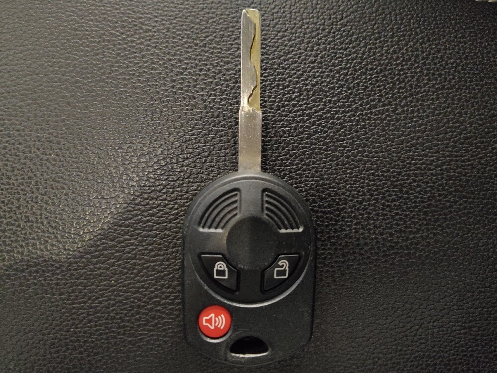 2017 Ford Escape in Houston, TX 77060 - 18088323 32