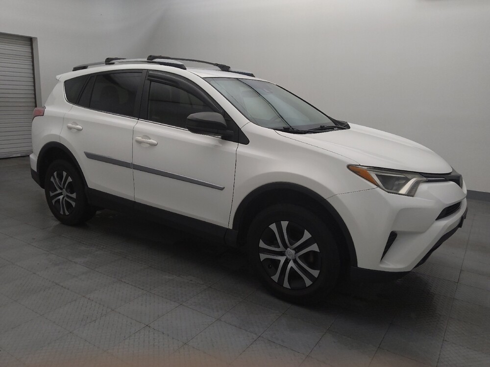 2018 Toyota RAV4 in Houston, TX 77060 - 18088328 11