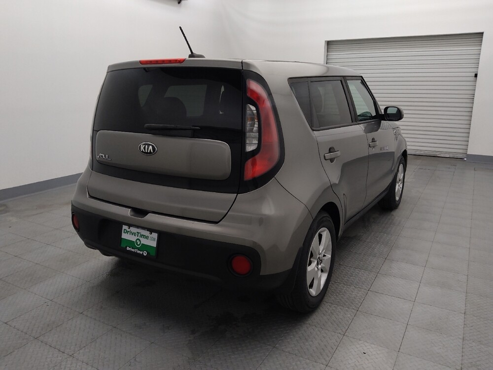 2018 Kia Soul in Houston, TX 77060 - 18088329 7