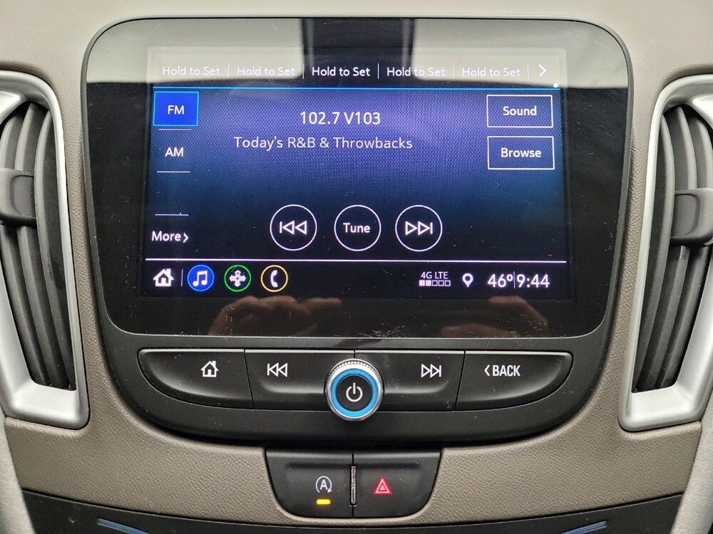 2020 Chevrolet Malibu in Lombard, IL 60148 - 18088333 25