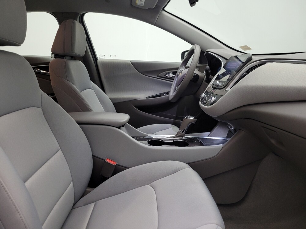 2020 Chevrolet Malibu in Lombard, IL 60148 - 18088333 21