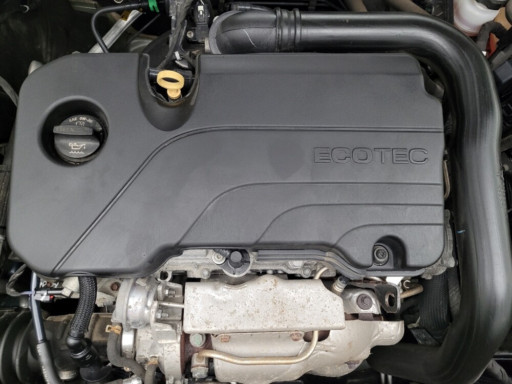 2020 Chevrolet Malibu in Lombard, IL 60148 - 18088333 30