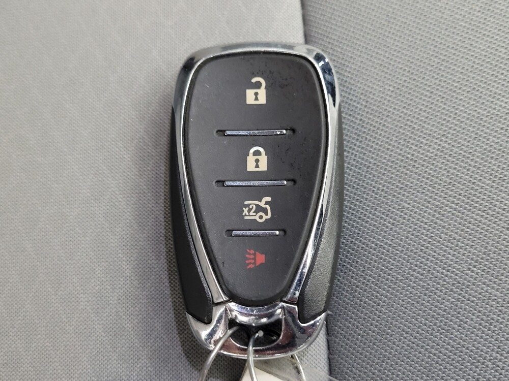 2020 Chevrolet Malibu in Lombard, IL 60148 - 18088333 32