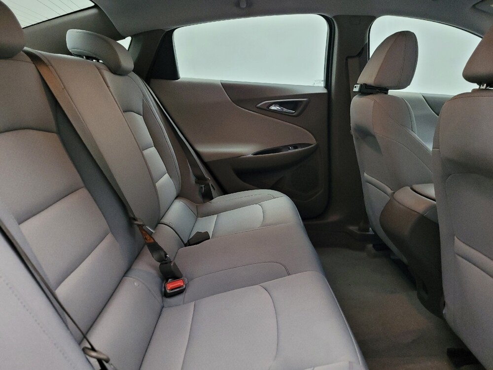 2020 Chevrolet Malibu in Lombard, IL 60148 - 18088333 19