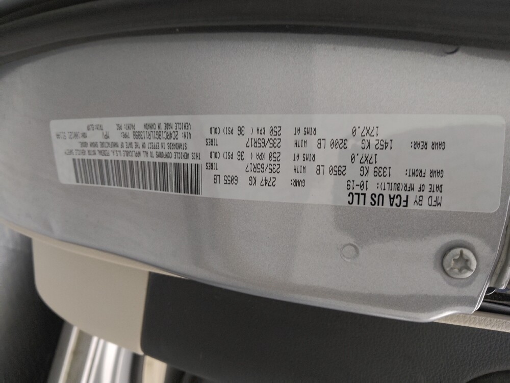 2020 Chrysler Pacifica in Independence, MO 64055 - 18088341 33