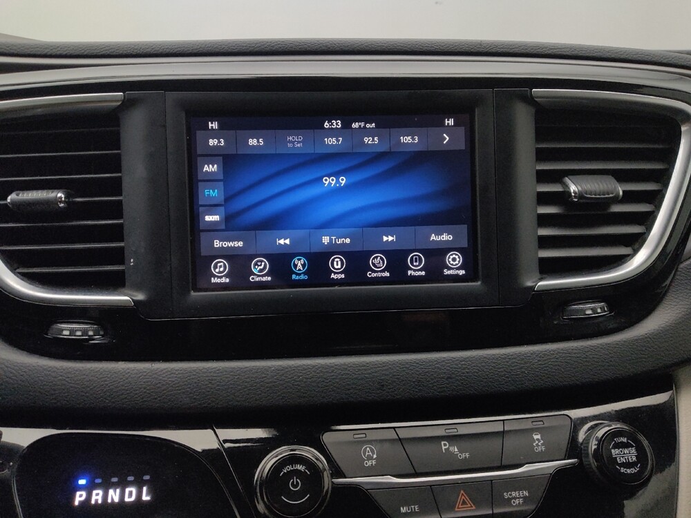 2020 Chrysler Pacifica in Independence, MO 64055 - 18088341 25