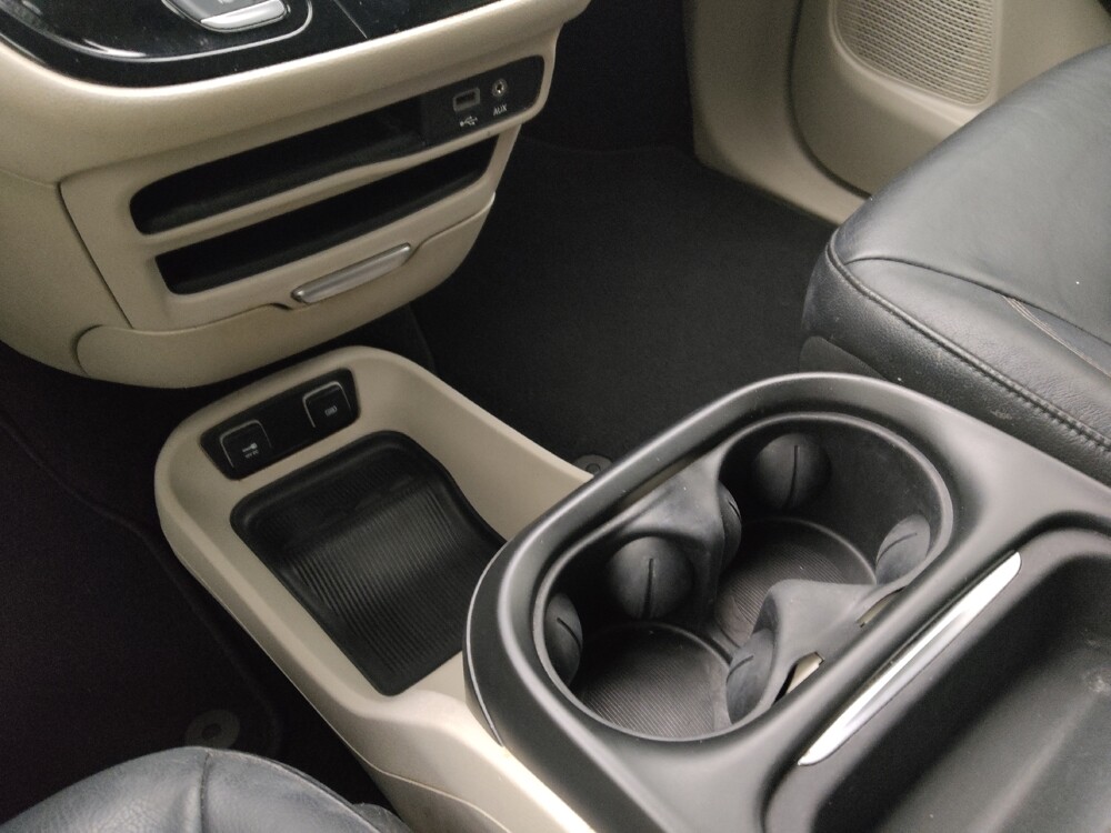 2020 Chrysler Pacifica in Independence, MO 64055 - 18088341 26