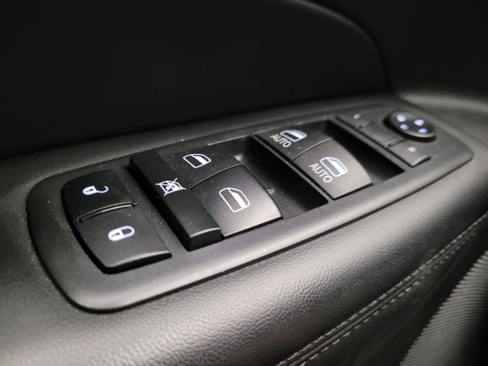 2020 Jeep Grand Cherokee in Glendale, AZ 85301 - 18088342 27