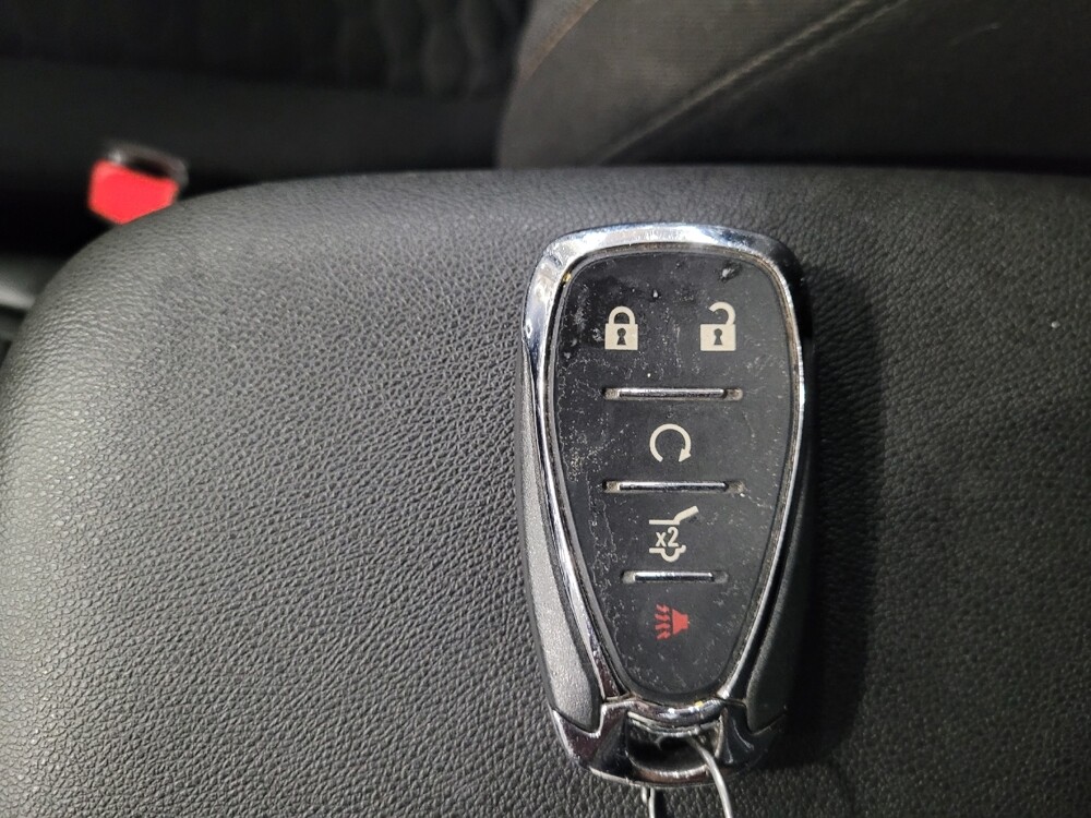 2019 Chevrolet Equinox in Allentown, PA 18103 - 18088345 32