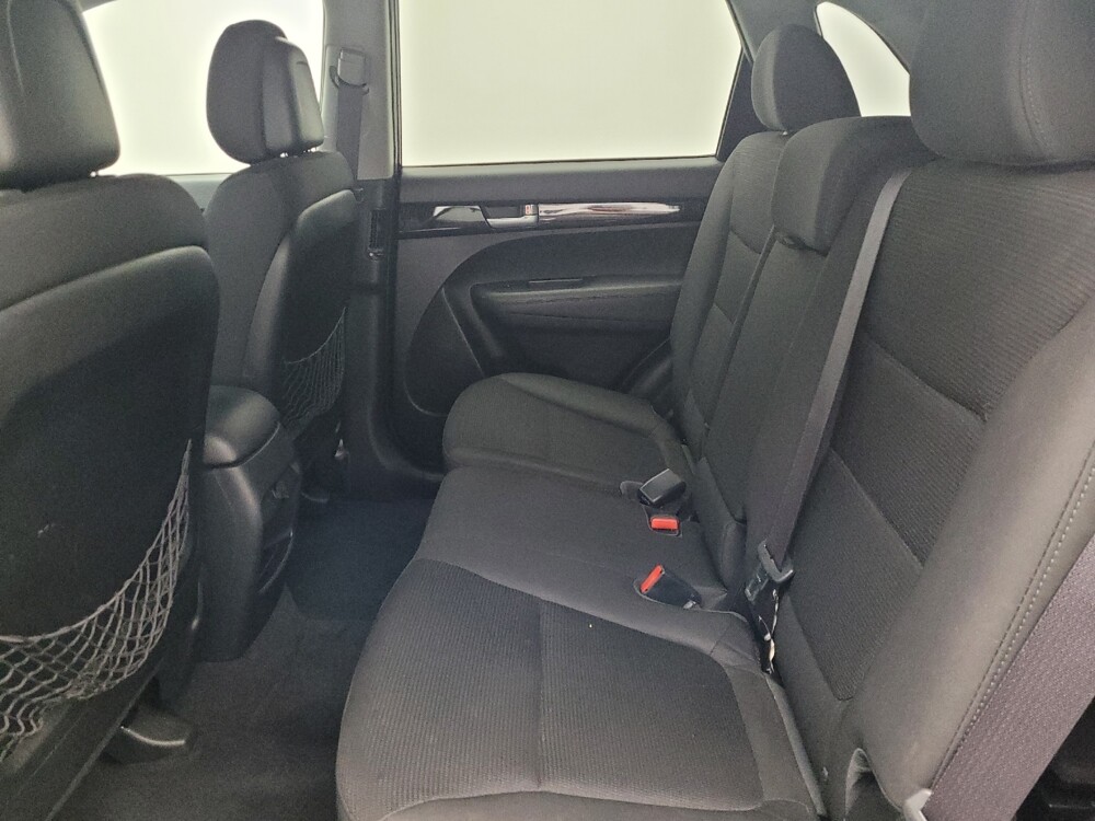 2015 Kia Sorento in Kissimmee, FL 34744 - 18088351 18