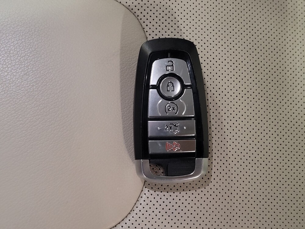 2018 Ford Edge in Kissimmee, FL 34744 - 18088352 32